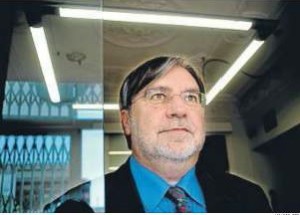 Josep Colomer answers questions about independent movements in Spain