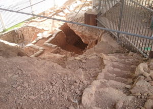 Archaeologists find Oldest School in the world